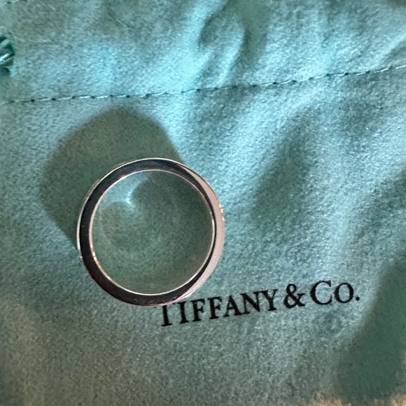 Tiffany & Co Ring - Picture 4 of 4